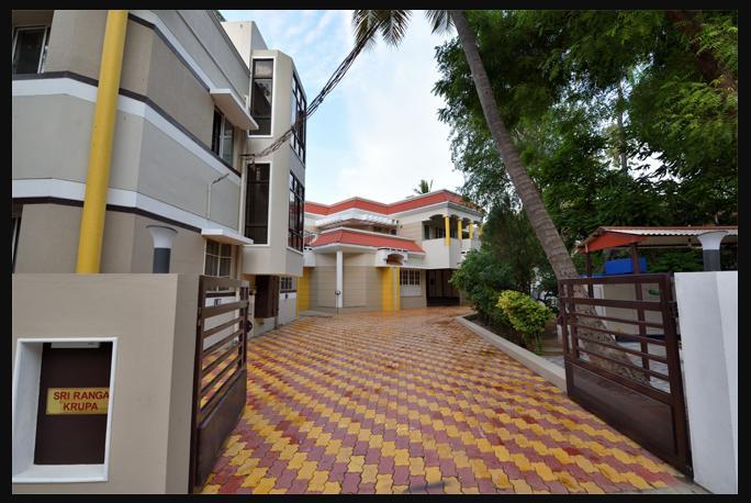 Sri Ranga Krupa Hotel Tiruchirappalli Екстериор снимка